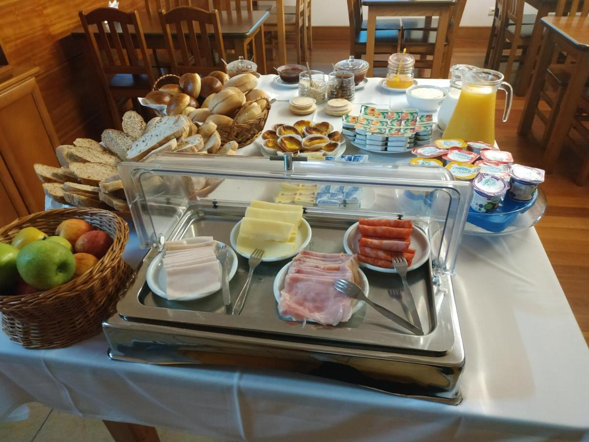 Hotel Comodoro Corvo Bagian luar foto
