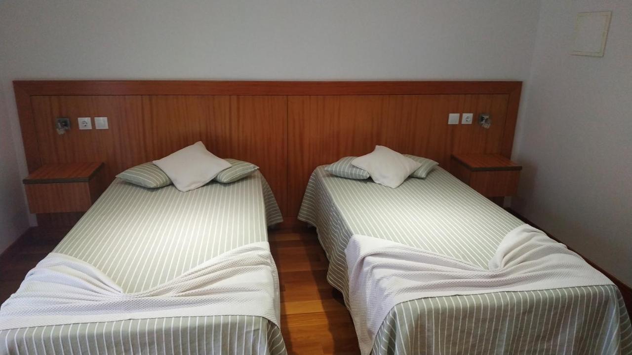 Hotel Comodoro Corvo Bagian luar foto