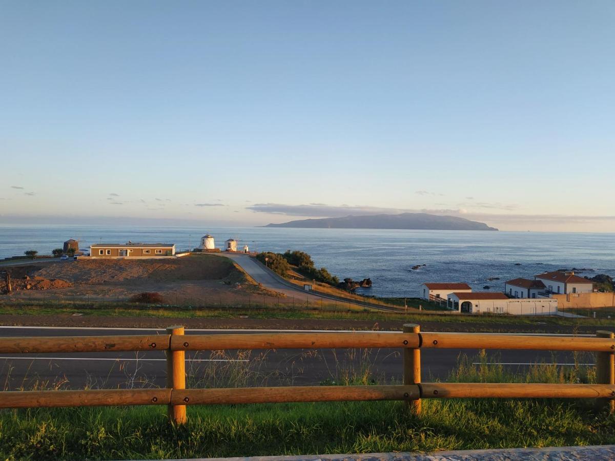Hotel Comodoro Corvo Bagian luar foto