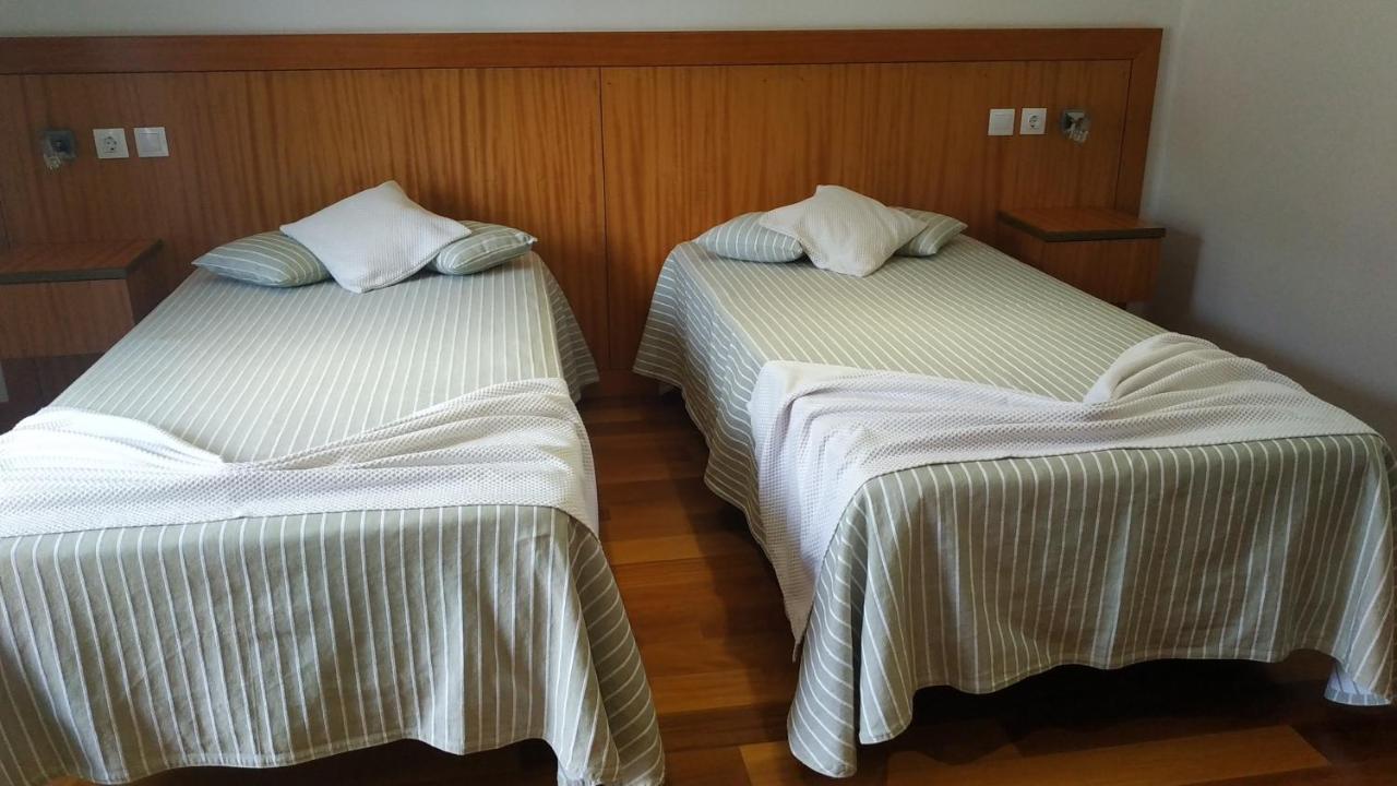 Hotel Comodoro Corvo Bagian luar foto