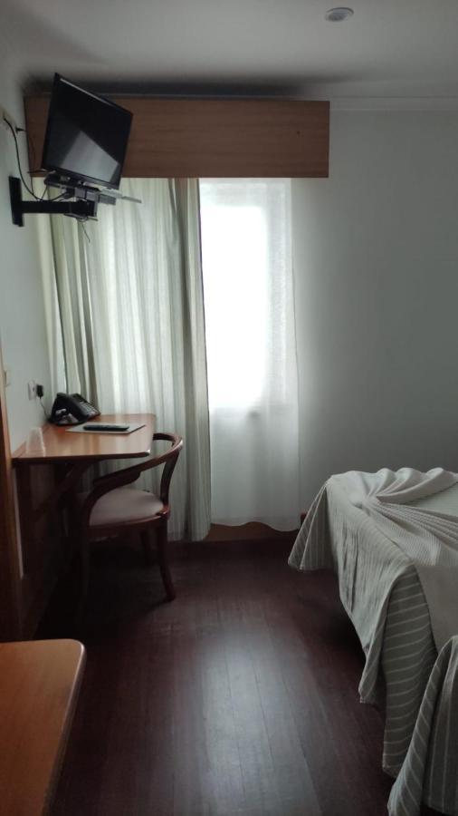 Hotel Comodoro Corvo Bagian luar foto
