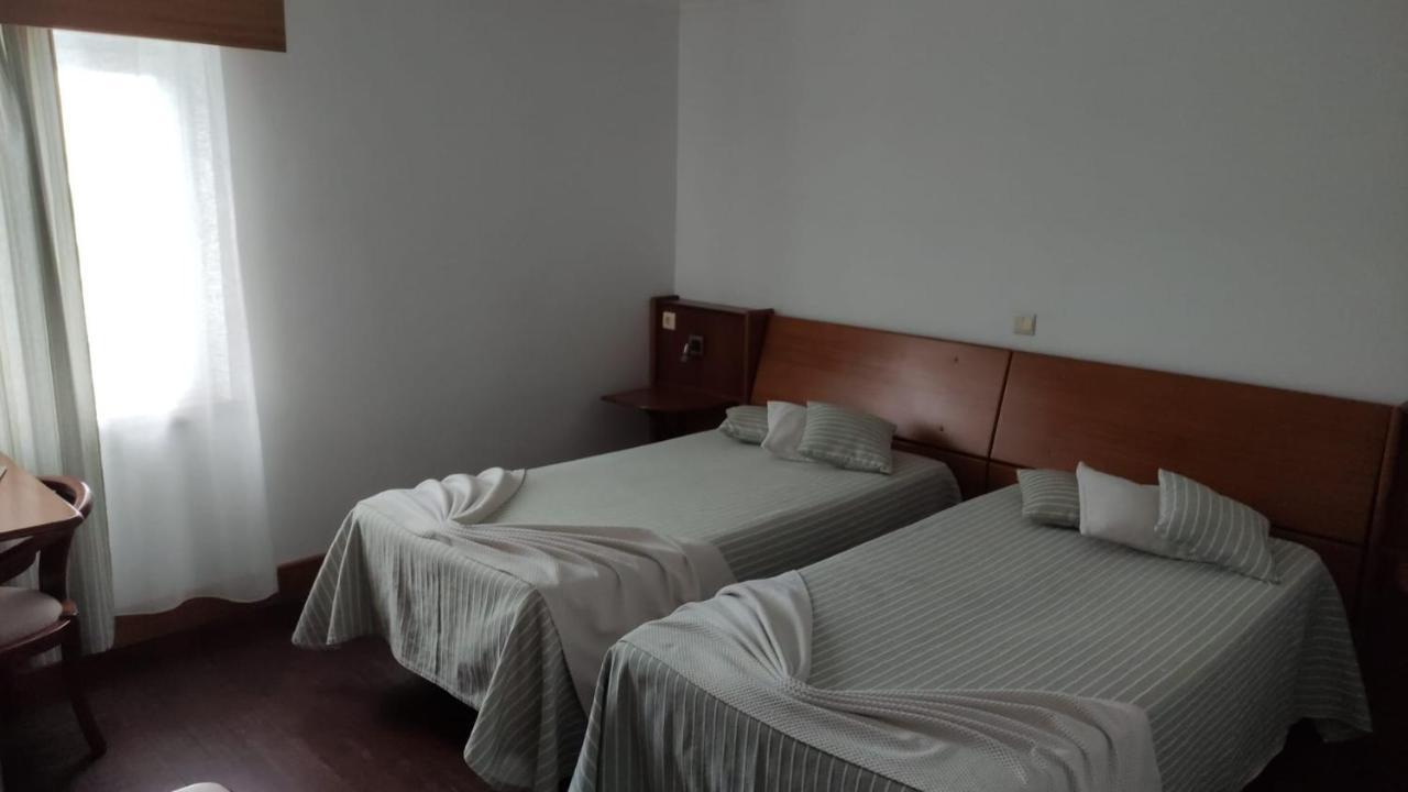 Hotel Comodoro Corvo Bagian luar foto