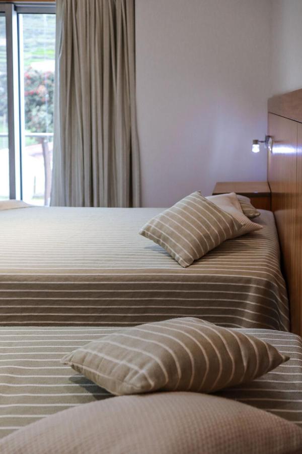Hotel Comodoro Corvo Bagian luar foto