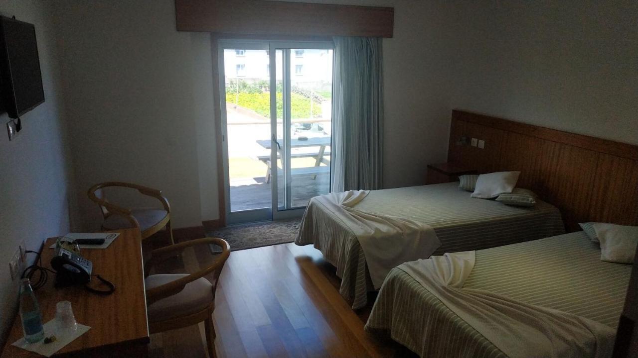 Hotel Comodoro Corvo Bagian luar foto